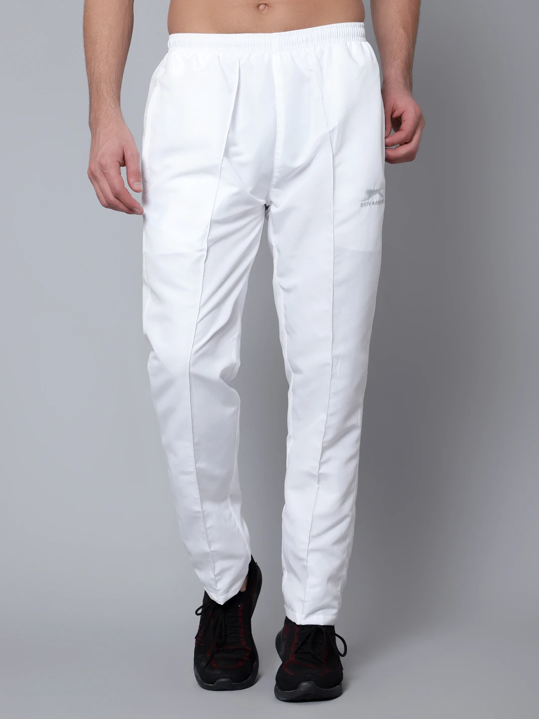 Lower Pockets: 2 Sides Zip, 1 Back Zip Tricot