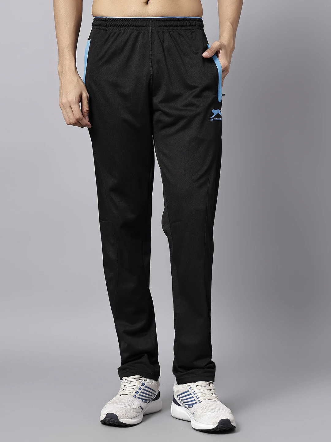 Lower Pockets: 2 Sides Zip, 1 Back Zip Tricot